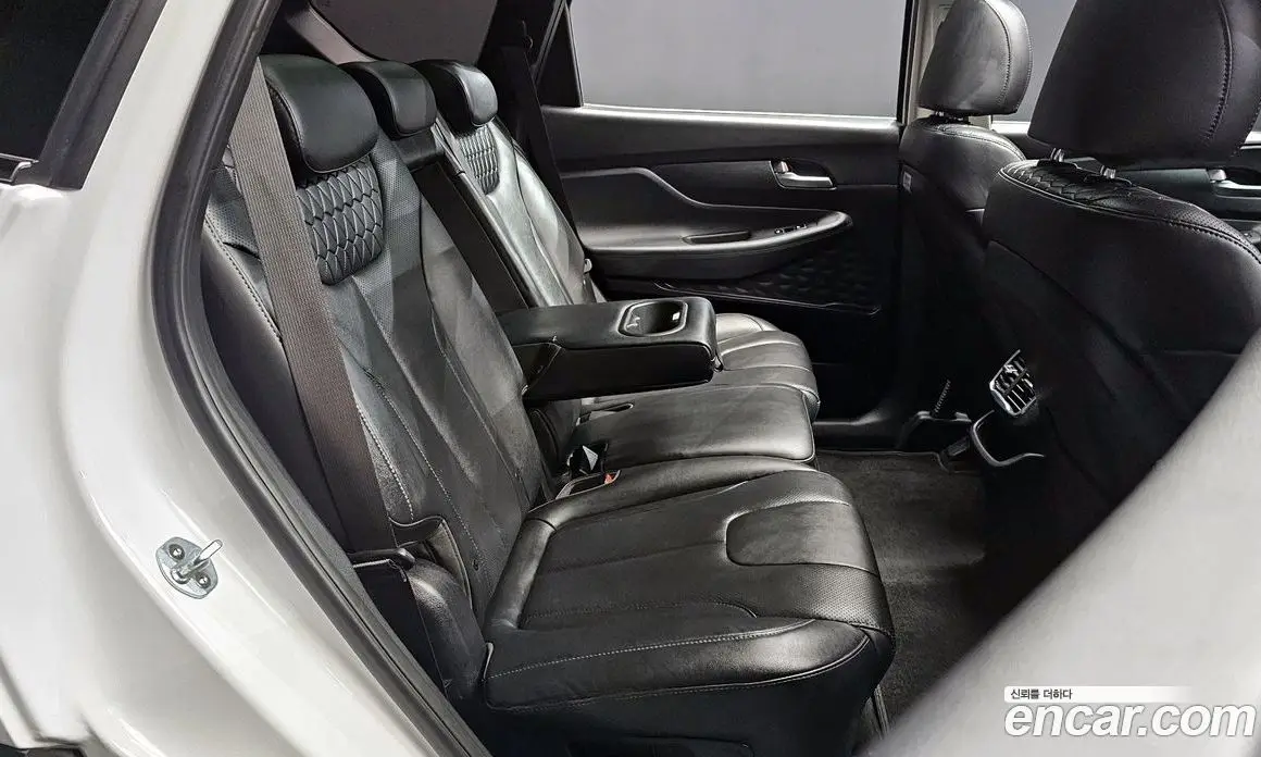 Hyundai Santa Fe 2018 2.0 автомат (гидро), фото 17 Hyundai Santa Fe 2018 2.0 автомат (гидро), фото 17