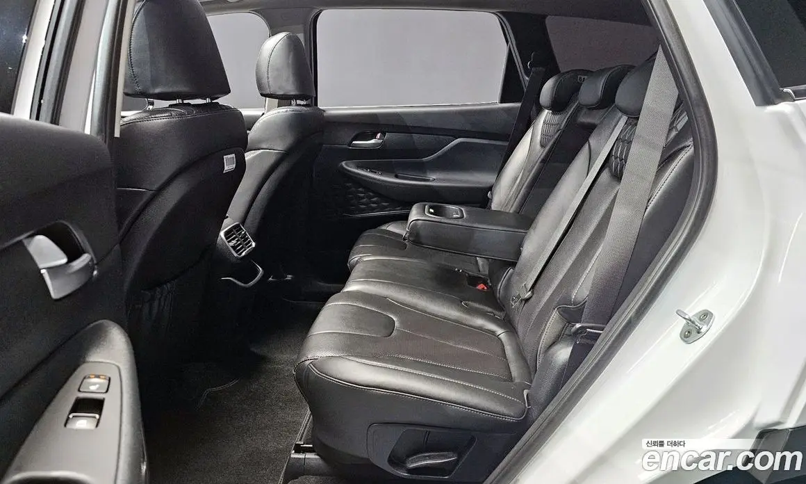 Hyundai Santa Fe 2018 2.0 автомат (гидро), фото 18 Hyundai Santa Fe 2018 2.0 автомат (гидро), фото 18