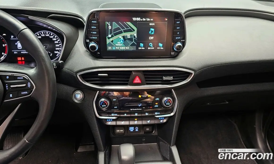 Hyundai Santa Fe 2018 2.0 автомат (гидро), фото 20 Hyundai Santa Fe 2018 2.0 автомат (гидро), фото 20
