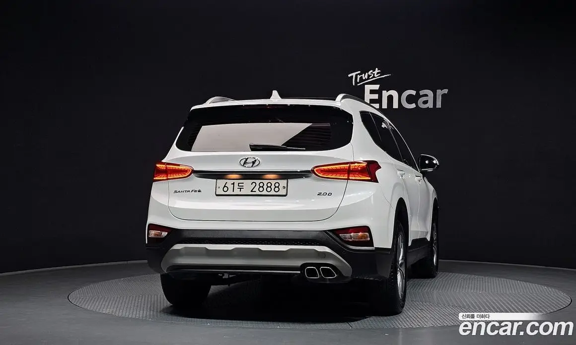 Hyundai Santa Fe 2018 2.0 автомат (гидро), фото 4 Hyundai Santa Fe 2018 2.0 автомат (гидро), фото 4