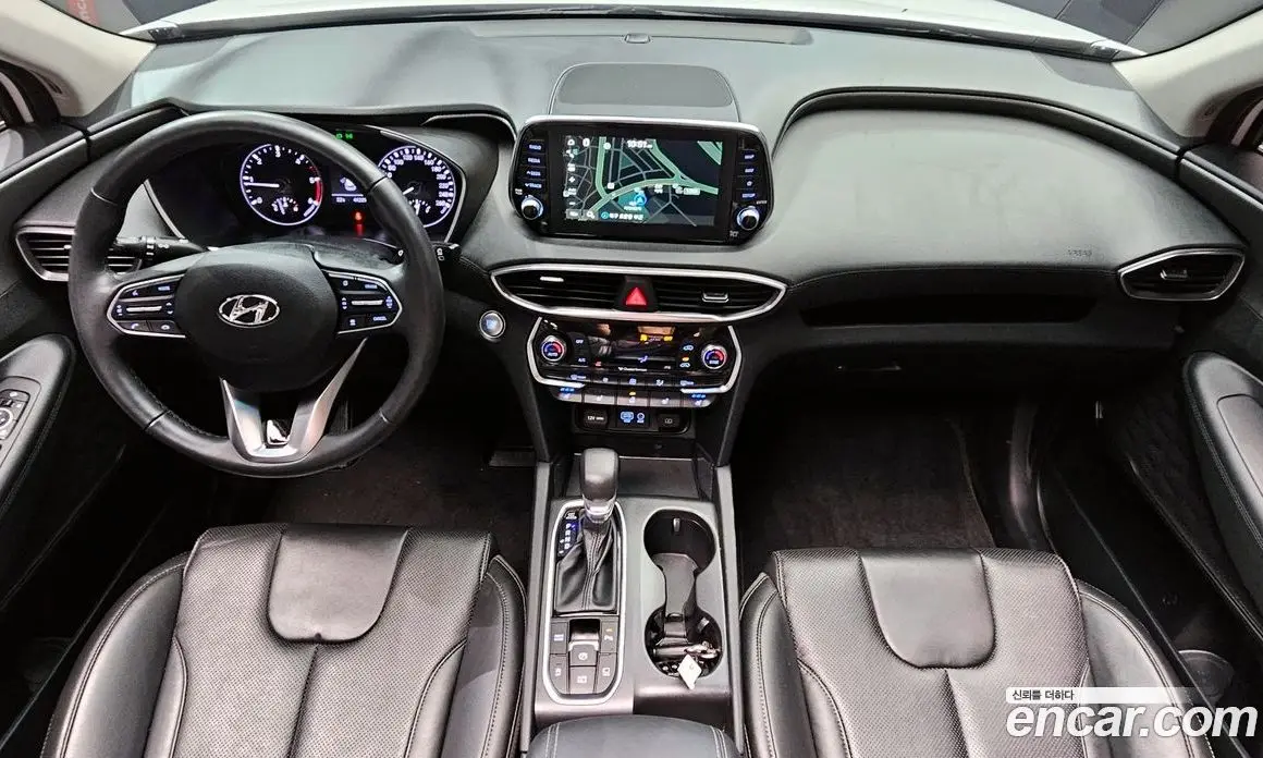Hyundai Santa Fe 2018 2.0 автомат (гидро), фото 10 Hyundai Santa Fe 2018 2.0 автомат (гидро), фото 10