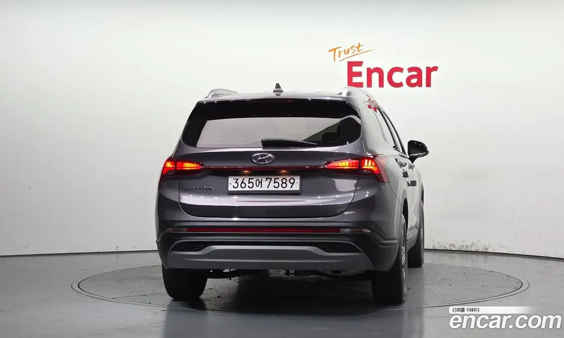 Hyundai Santa Fe 2022 2.2 автомат (гидро), фото 4 Hyundai Santa Fe 2022 2.2 автомат (гидро), фото 4