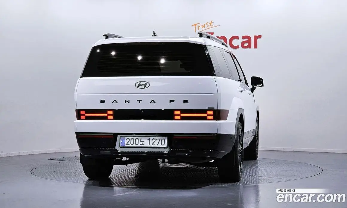 Hyundai Santa Fe 2023 1.6 автомат (гидро), фото 4 Hyundai Santa Fe 2023 1.6 автомат (гидро), фото 4
