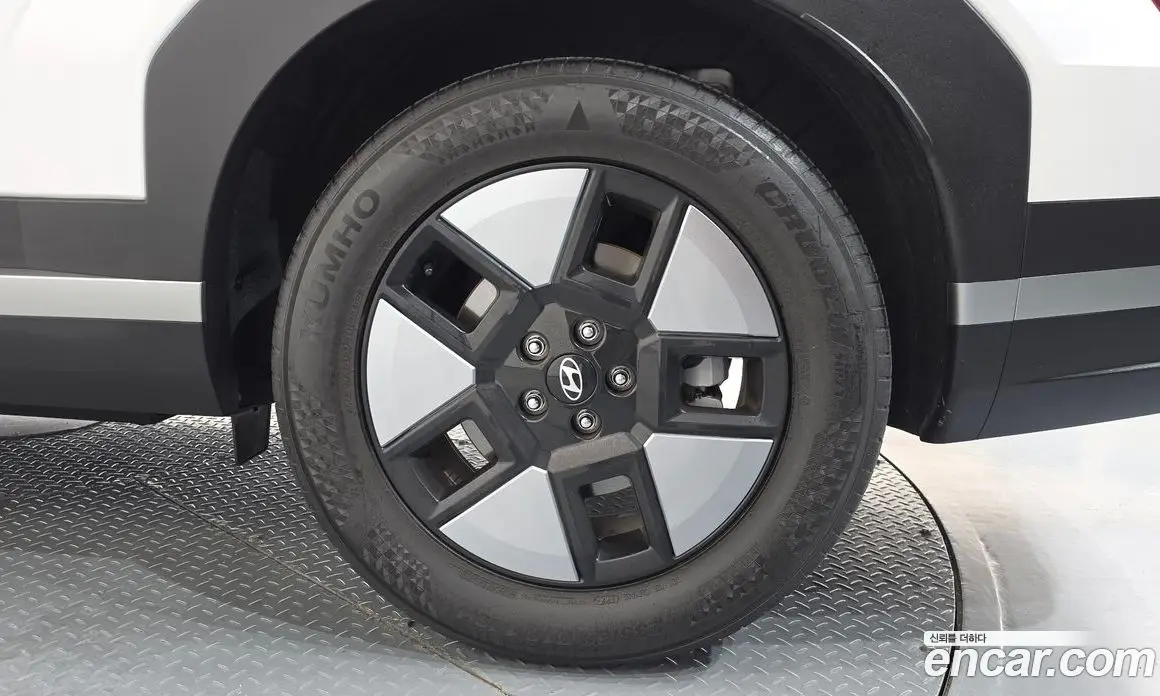 Hyundai Santa Fe 2024 1.6 автомат (гидро), фото 7