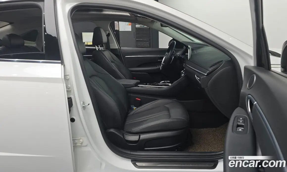 Hyundai Sonata 2019 2.0 автомат (гидро), фото 15