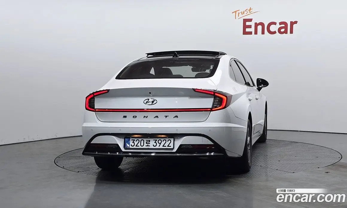 Hyundai Sonata 2019 2.0 автомат (гидро), фото 3