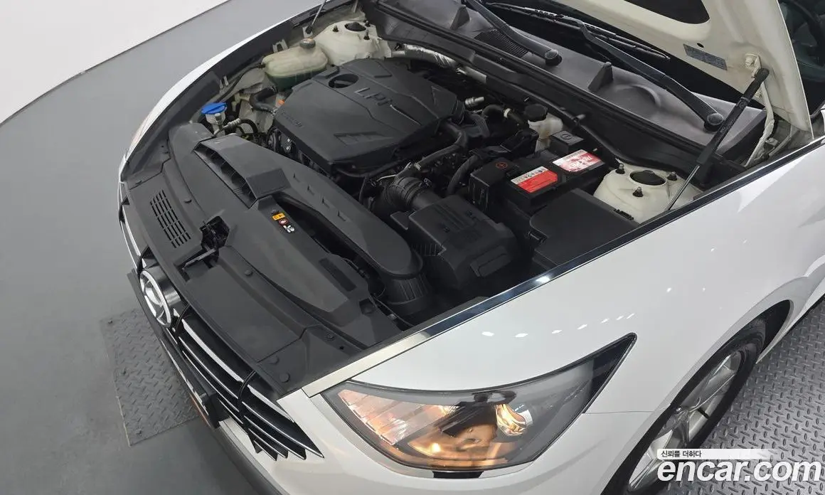 Hyundai Sonata 2019 2.0 автомат (гидро), фото 5