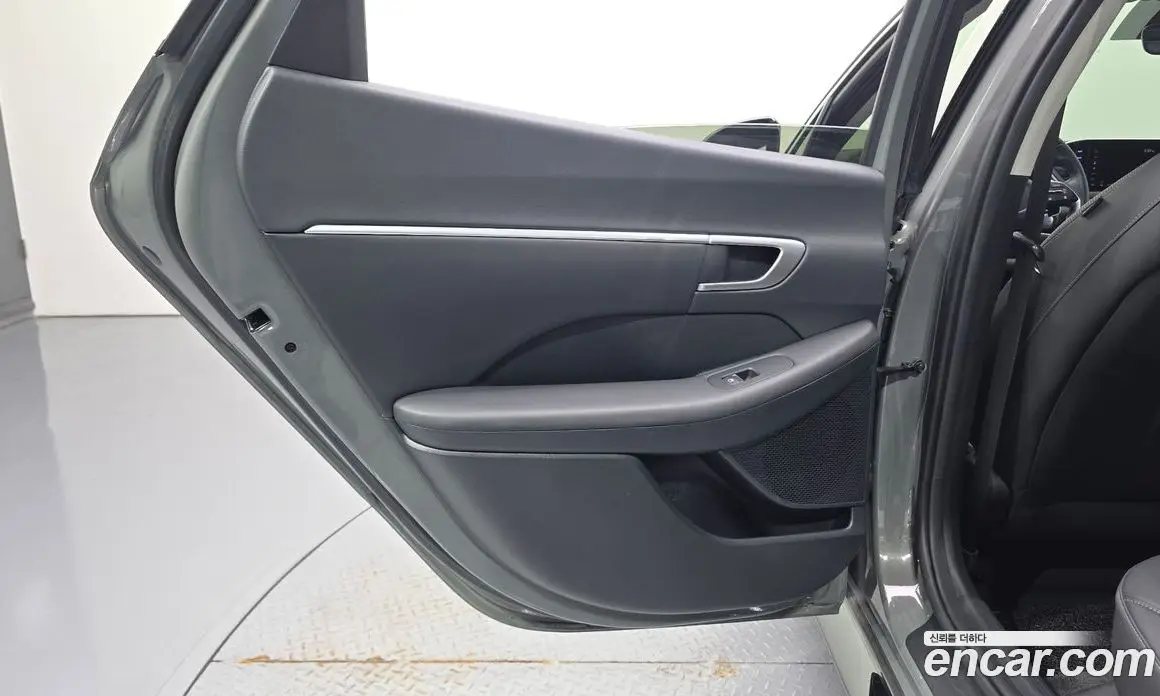 Hyundai Sonata 2022 1.6 автомат (гидро), фото 15