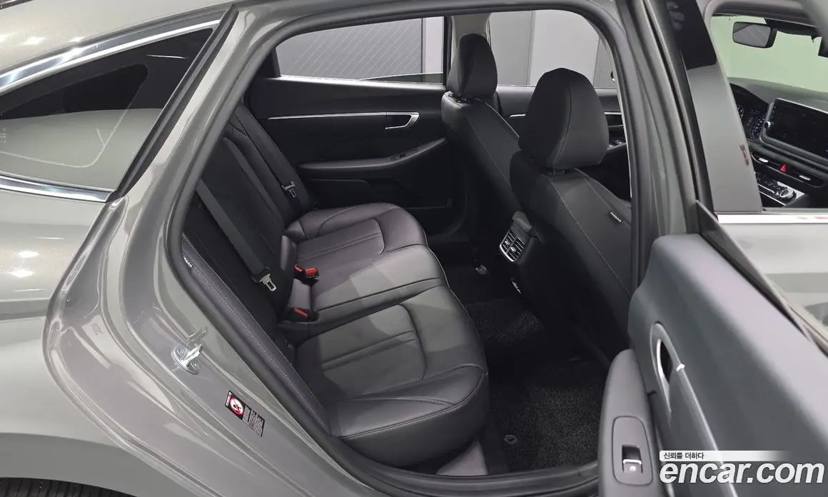 Hyundai Sonata 2022 1.6 автомат (гидро), фото 17