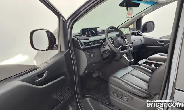 Hyundai Staria 2021 3.5 автомат (гидро), миниатюра 12