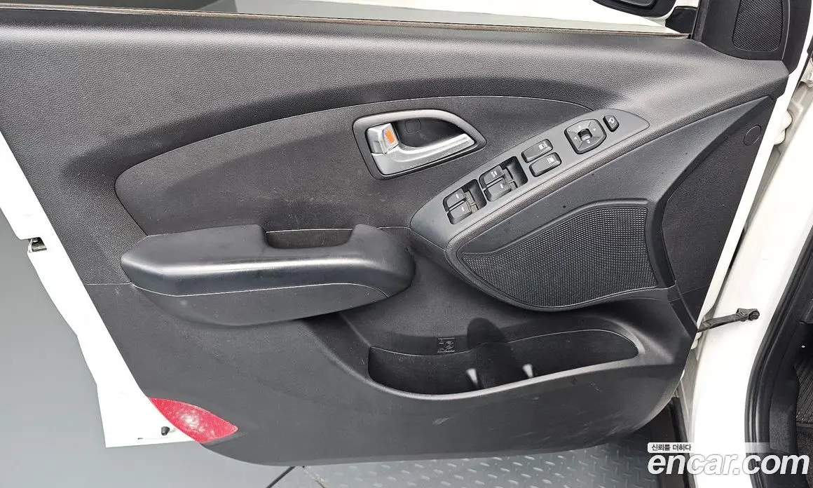 Hyundai Tucson 2013 2.0 автомат (гидро), фото 13