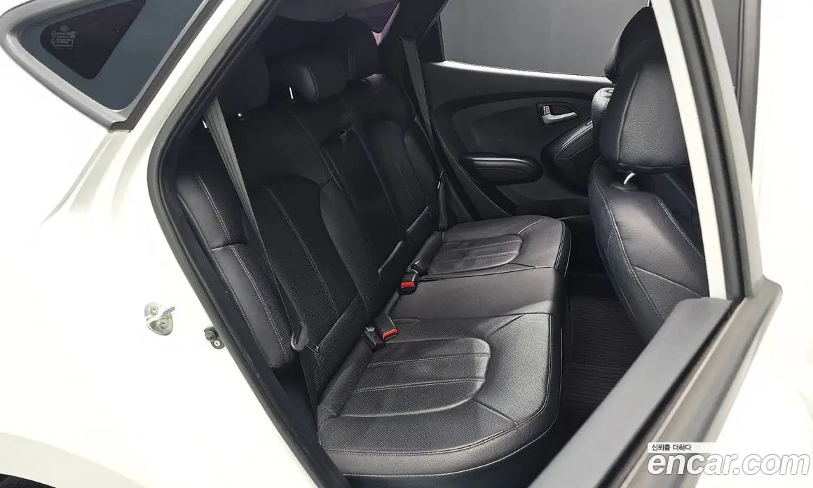 Hyundai Tucson 2013 2.0 автомат (гидро), фото 16