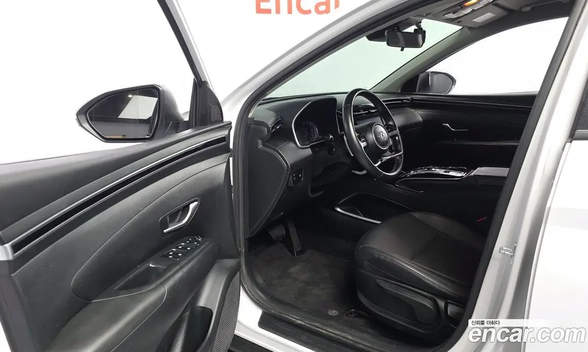 Hyundai Tucson 2023 2.0 автомат (гидро), фото 13