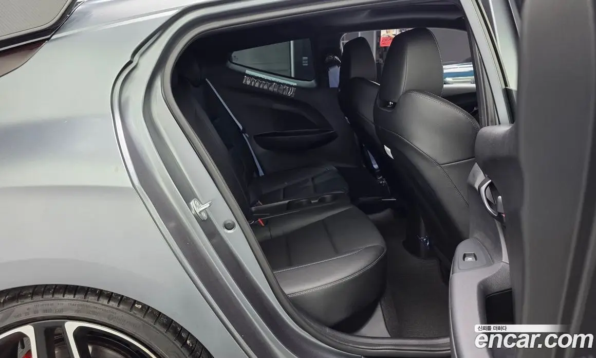 Hyundai Veloster 2019 2.0 механика, фото 17 Hyundai Veloster 2019 2.0 механика, фото 17
