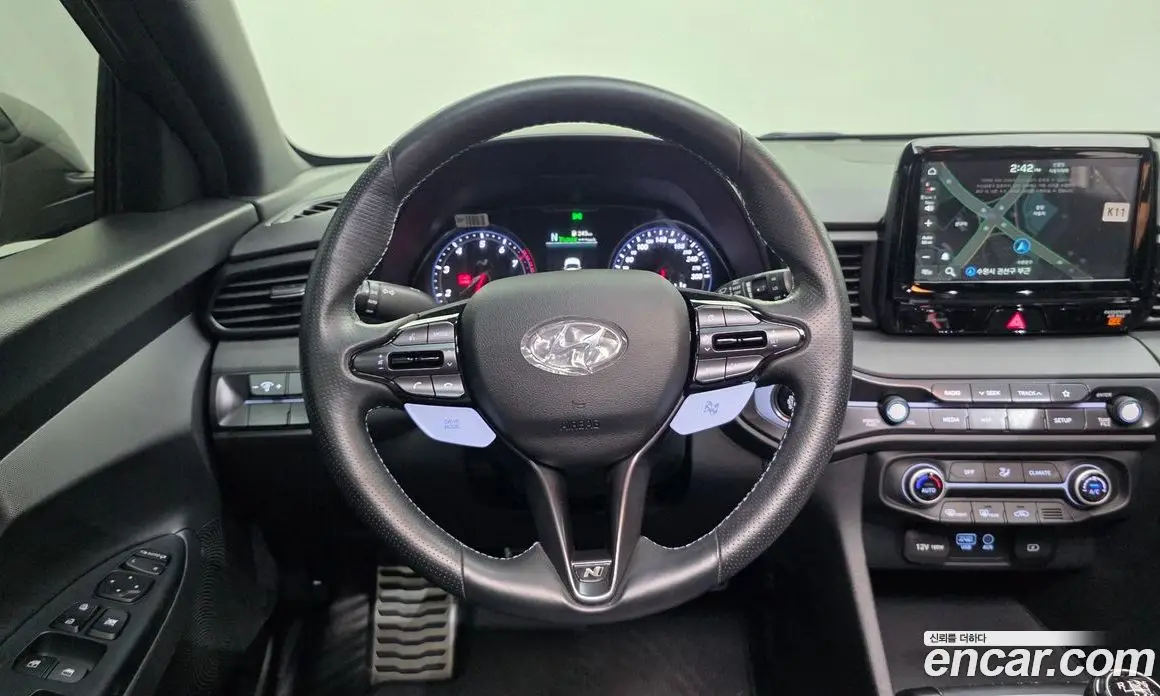 Hyundai Veloster 2019 2.0 механика, фото 18 Hyundai Veloster 2019 2.0 механика, фото 18