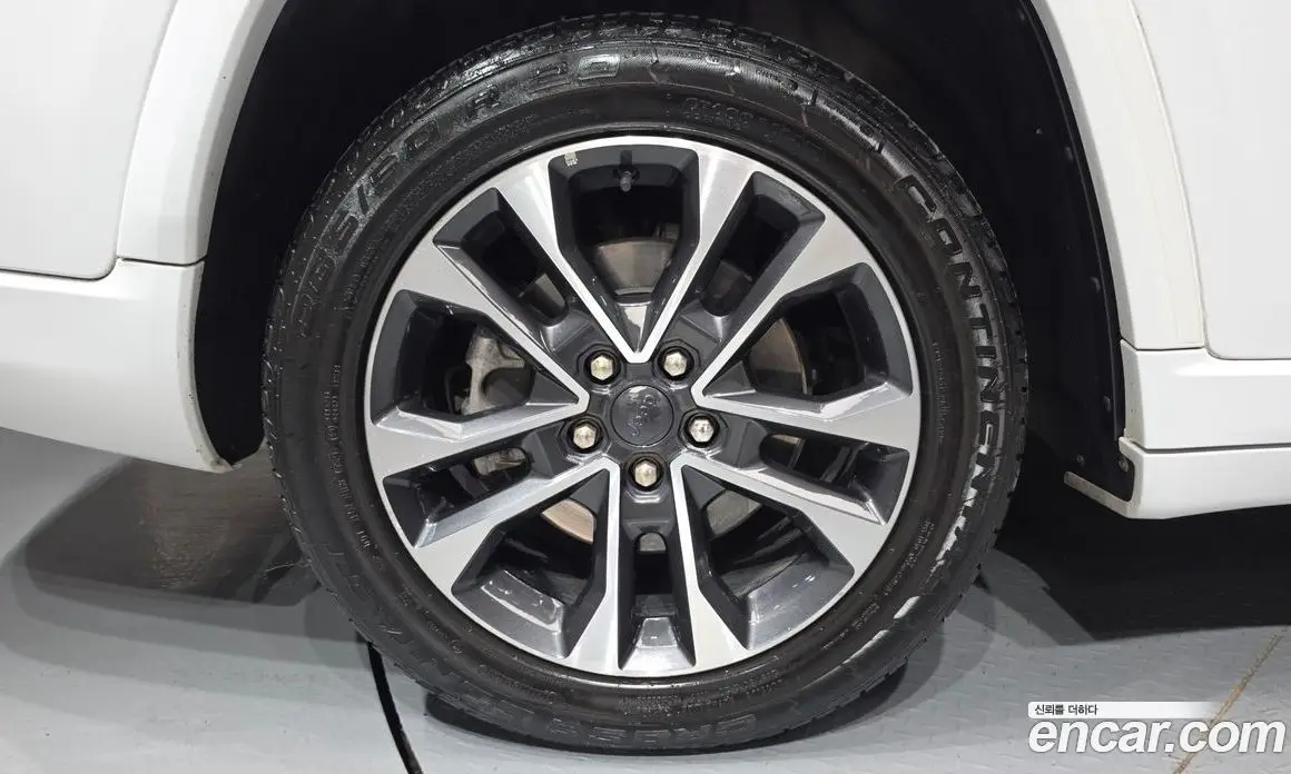 Jeep Cherokee 2022 3.6 автомат (гидро), фото 5 Jeep Cherokee 2022 3.6 автомат (гидро), фото 5