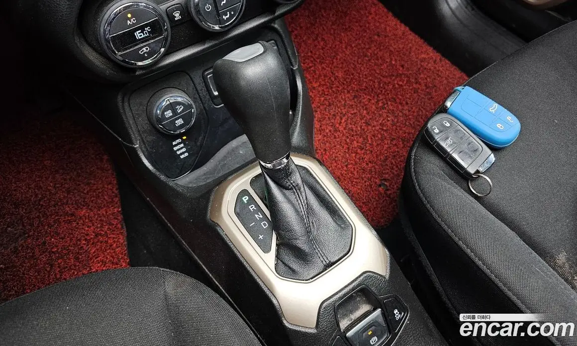 Jeep Renegade 2016 2.0 автомат (гидро), фото 11 Jeep Renegade 2016 2.0 автомат (гидро), фото 11