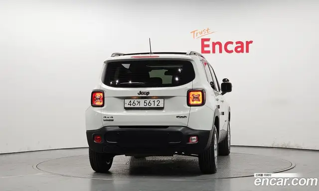 Jeep Renegade 2016 2.0 автомат (гидро), миниатюра 3 Jeep Renegade 2016 2.0 автомат (гидро), миниатюра 3