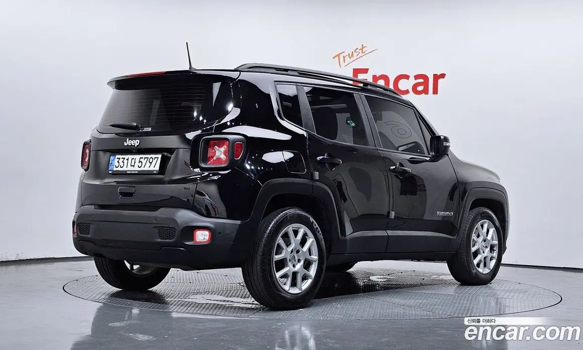 Jeep Renegade 2022 1.3 автомат (гидро), фото 2 Jeep Renegade 2022 1.3 автомат (гидро), фото 2