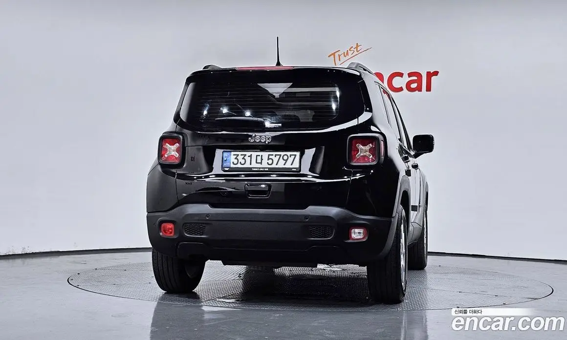 Jeep Renegade 2022 1.3 автомат (гидро), фото 4 Jeep Renegade 2022 1.3 автомат (гидро), фото 4