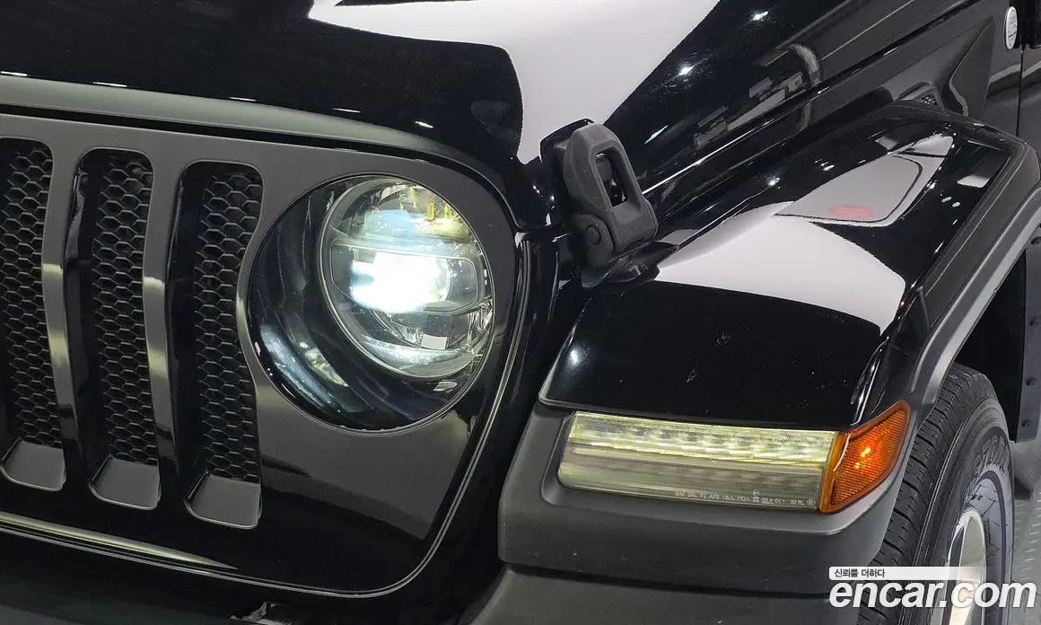 Jeep Wrangler 2018 2.0 автомат (гидро), фото 8 Jeep Wrangler 2018 2.0 автомат (гидро), фото 8