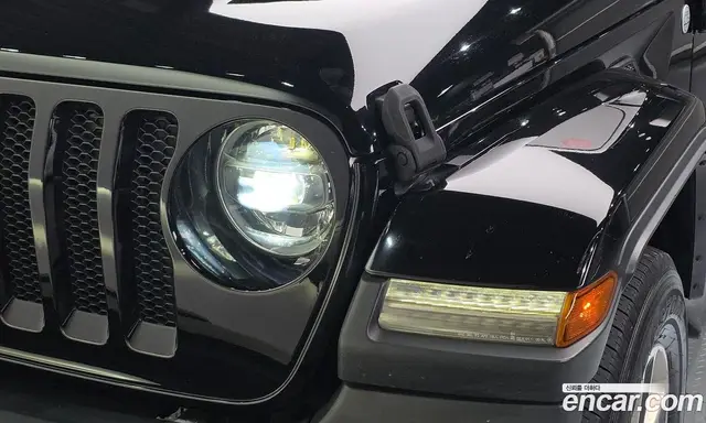 Jeep Wrangler 2018 2.0 автомат (гидро), миниатюра 8 Jeep Wrangler 2018 2.0 автомат (гидро), миниатюра 8