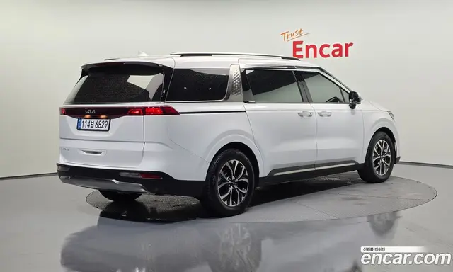 Kia Carnival 2023 2.2 автомат (гидро), миниатюра 2