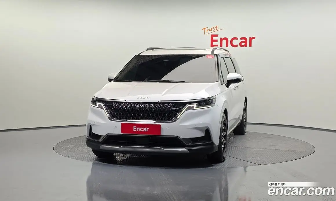 Kia Carnival 2023 2.2 автомат (гидро), фото 3