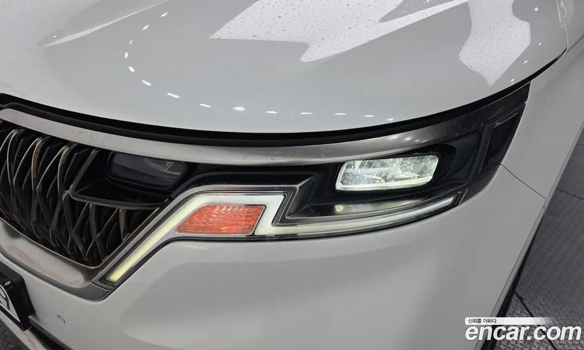 Kia Carnival 2023 2.2 автомат (гидро), фото 8