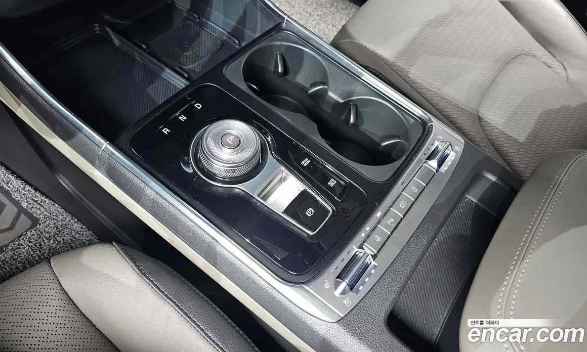Kia Carnival 2024 2.2 автомат (гидро), фото 12