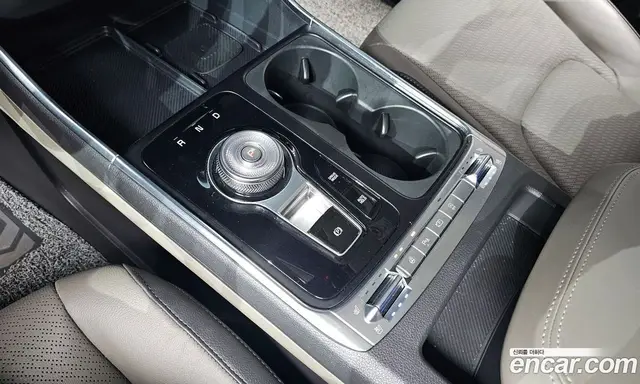 Kia Carnival 2024 2.2 автомат (гидро), миниатюра 12