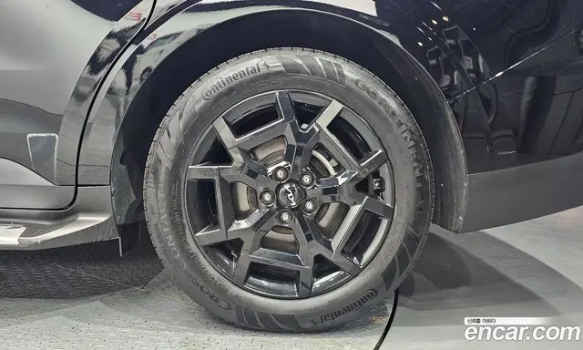 Kia Carnival 2024 2.2 автомат (гидро), миниатюра 7