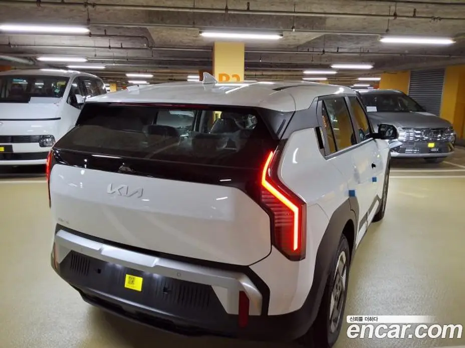 Kia EV3 2026 автомат (гидро), фото 6 Kia EV3 2026 автомат (гидро), фото 6
