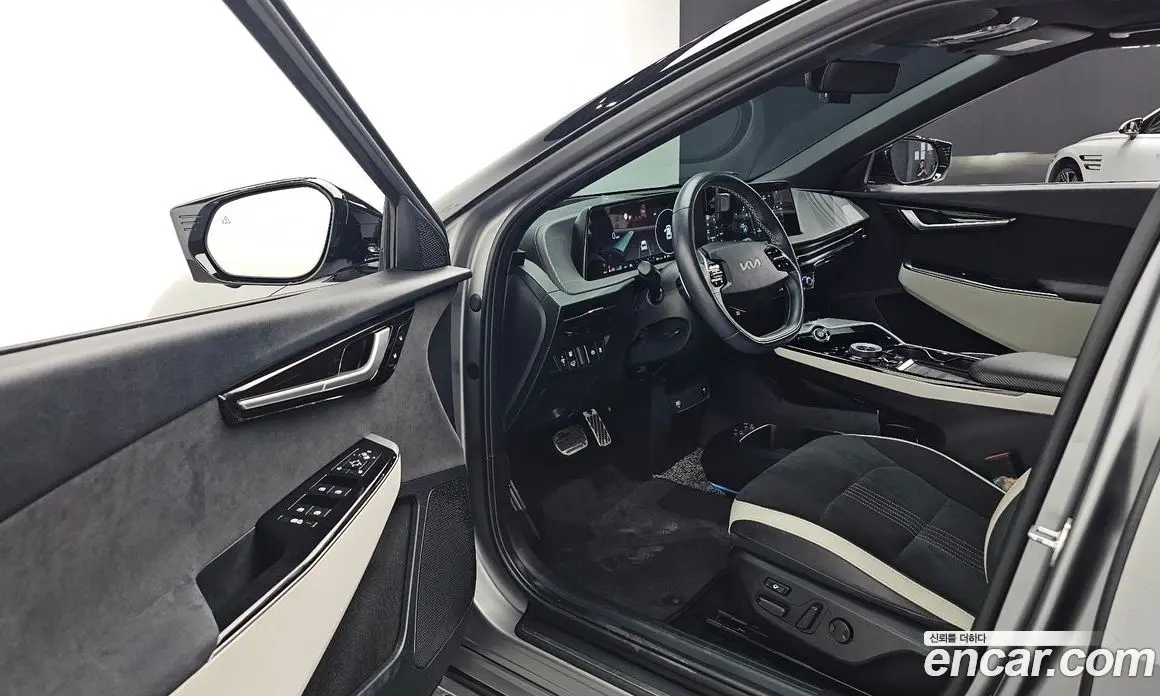 Kia EV6 2021 0.1 автомат (гидро), фото 13 Kia EV6 2021 0.1 автомат (гидро), фото 13