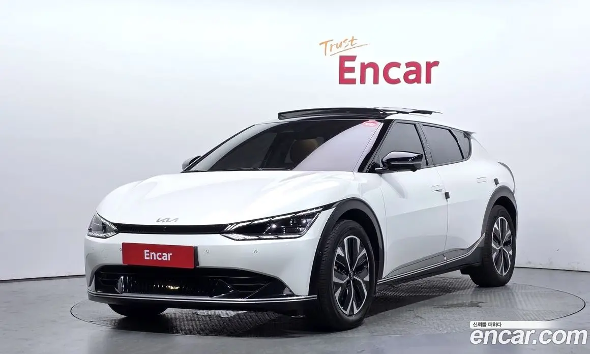 Kia EV6 2023 0.1 автомат (гидро), фото 1 Kia EV6 2023 0.1 автомат (гидро), фото 1