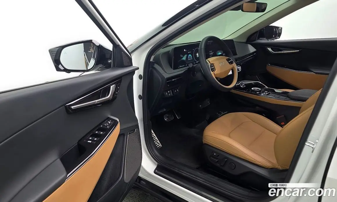 Kia EV6 2023 0.1 автомат (гидро), фото 13 Kia EV6 2023 0.1 автомат (гидро), фото 13