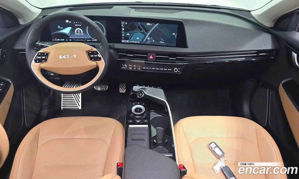 Kia EV6 2023 0.1 автомат (гидро), фото 10 Kia EV6 2023 0.1 автомат (гидро), фото 10