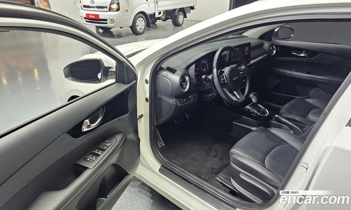 Kia K3 2024 1.6 автомат (гидро), фото 13 Kia K3 2024 1.6 автомат (гидро), фото 13