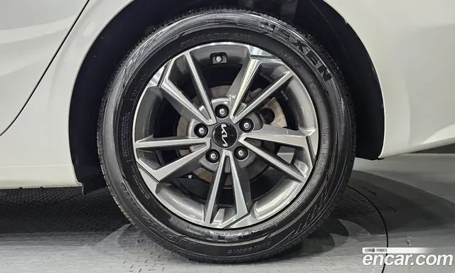 Kia K3 2024 1.6 автомат (гидро), миниатюра 7 Kia K3 2024 1.6 автомат (гидро), миниатюра 7