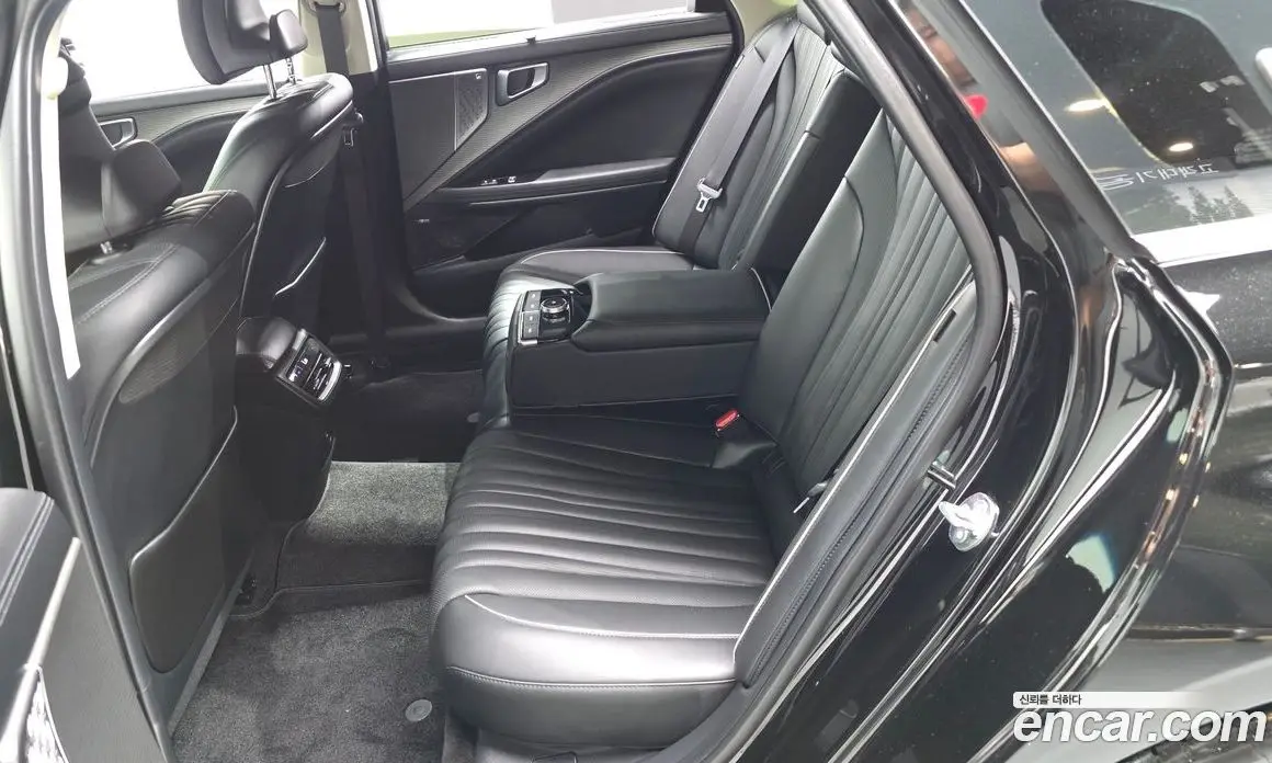 Kia K8 2025 2.5 автомат (гидро), фото 18 Kia K8 2025 2.5 автомат (гидро), фото 18