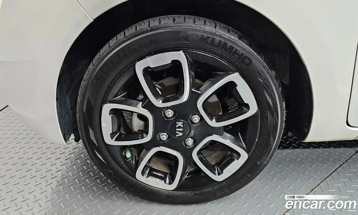 Kia Ray 2021 1.0 автомат (гидро), фото 5
