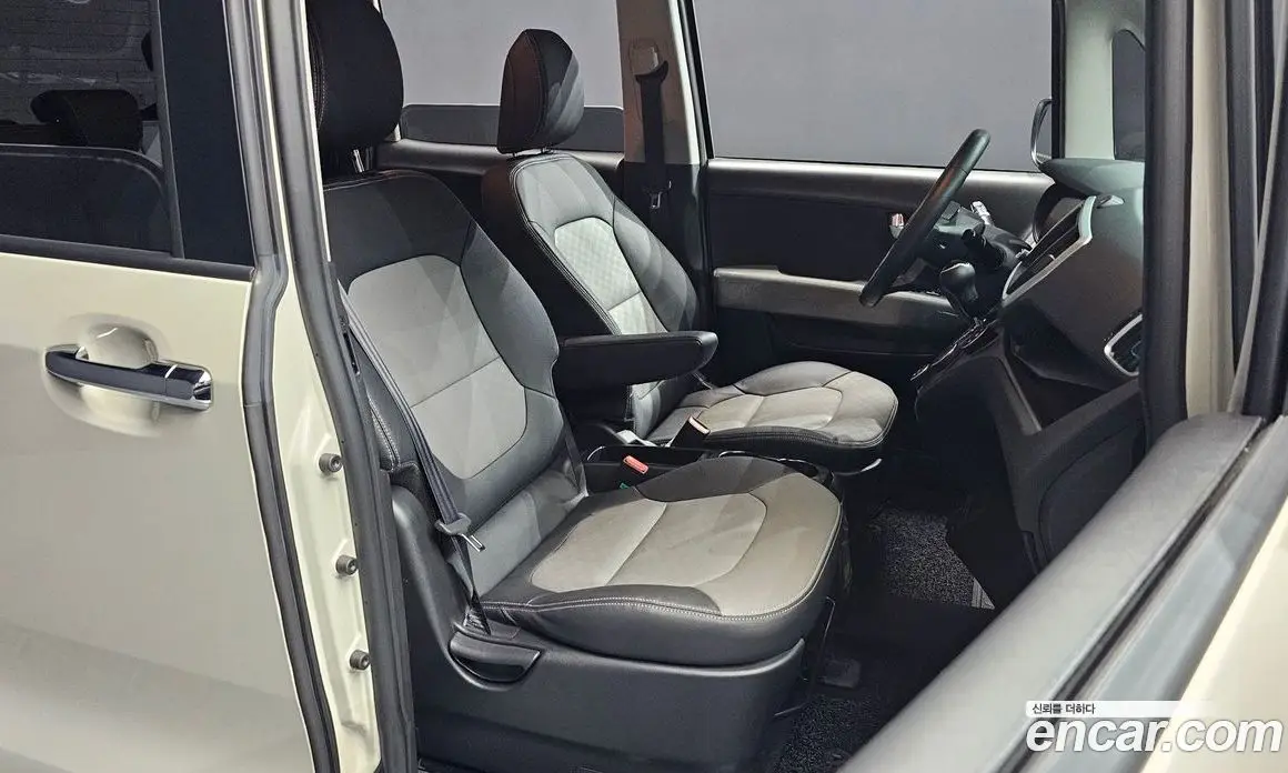 Kia Ray 2022 1.0 автомат (гидро), фото 16