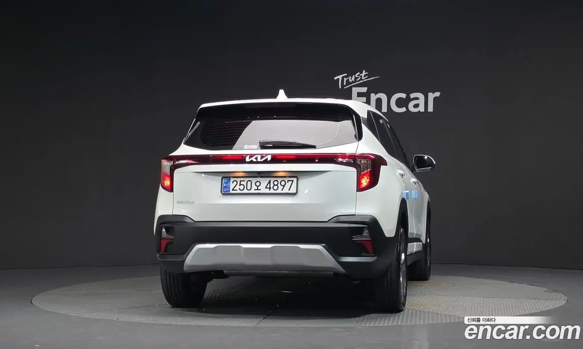 Kia Seltos 2024 2.0 автомат (гидро), фото 4