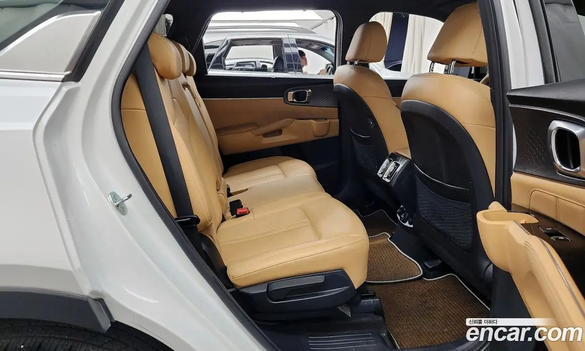 Kia Sorento 2023 2.2 автомат (гидро), фото 16 Kia Sorento 2023 2.2 автомат (гидро), фото 16