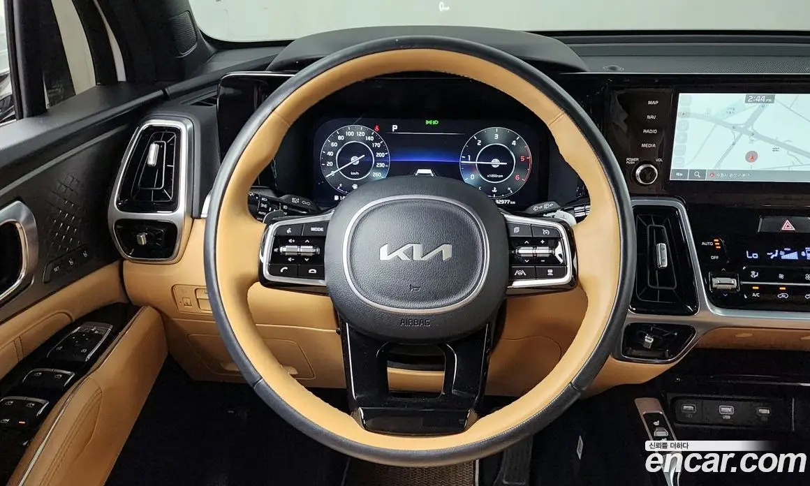Kia Sorento 2023 2.2 автомат (гидро), фото 18 Kia Sorento 2023 2.2 автомат (гидро), фото 18