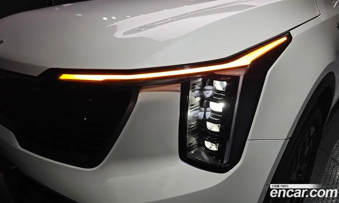 Kia Sorento 2025 1.6 автомат (гидро), фото 7 Kia Sorento 2025 1.6 автомат (гидро), фото 7