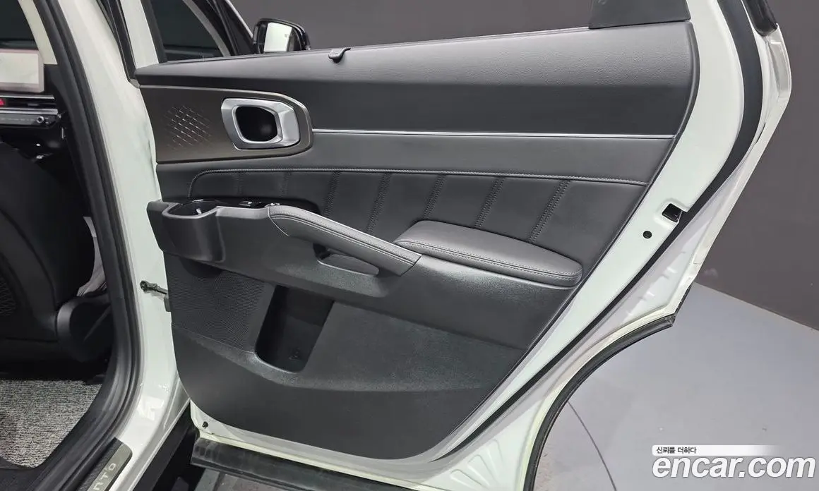 Kia Sorento 2025 2.2 автомат (гидро), фото 15 Kia Sorento 2025 2.2 автомат (гидро), фото 15