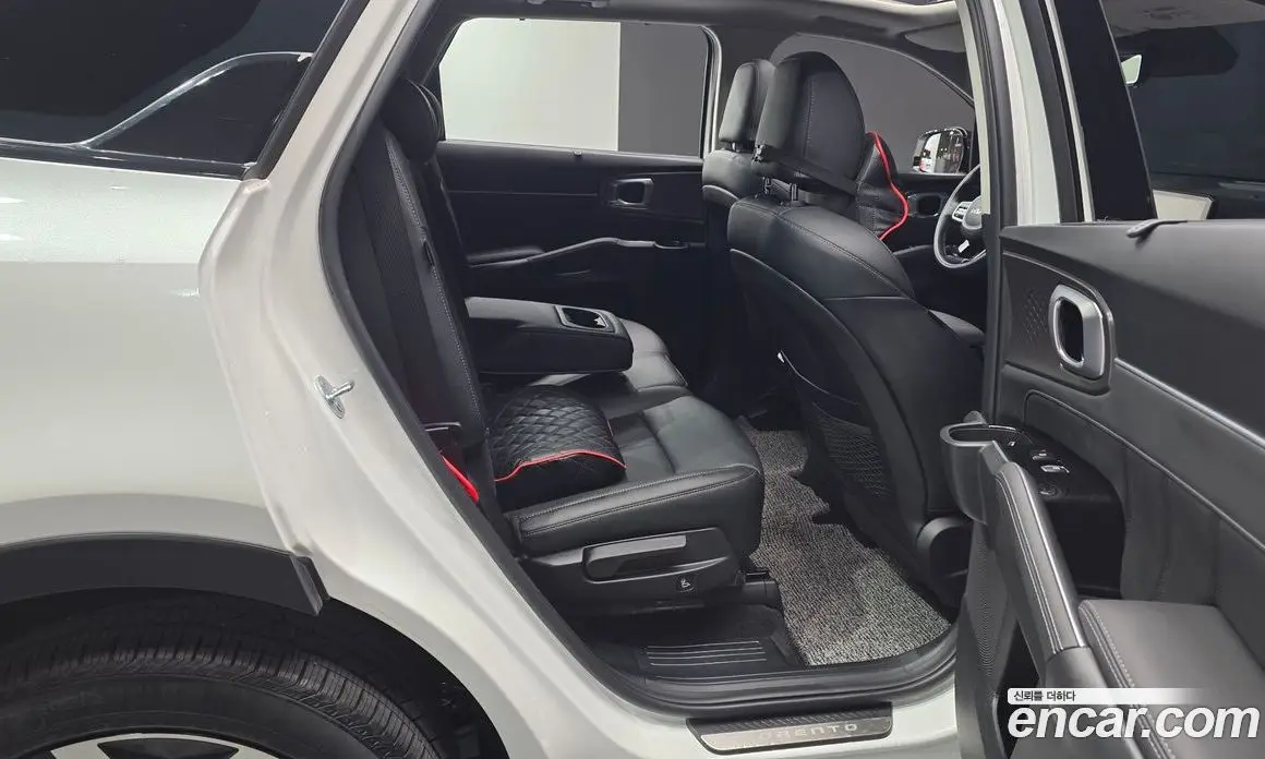 Kia Sorento 2025 2.2 автомат (гидро), фото 17 Kia Sorento 2025 2.2 автомат (гидро), фото 17