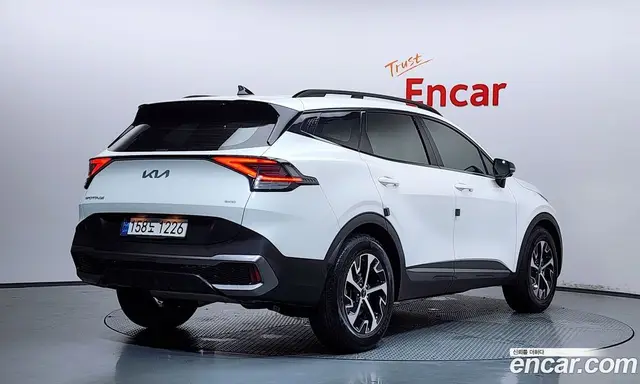 Kia Sportage 2022 1.6 автомат (гидро), миниатюра 2