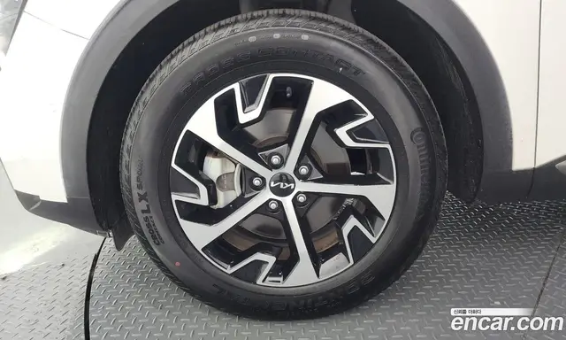 Kia Sportage 2022 1.6 автомат (гидро), миниатюра 5